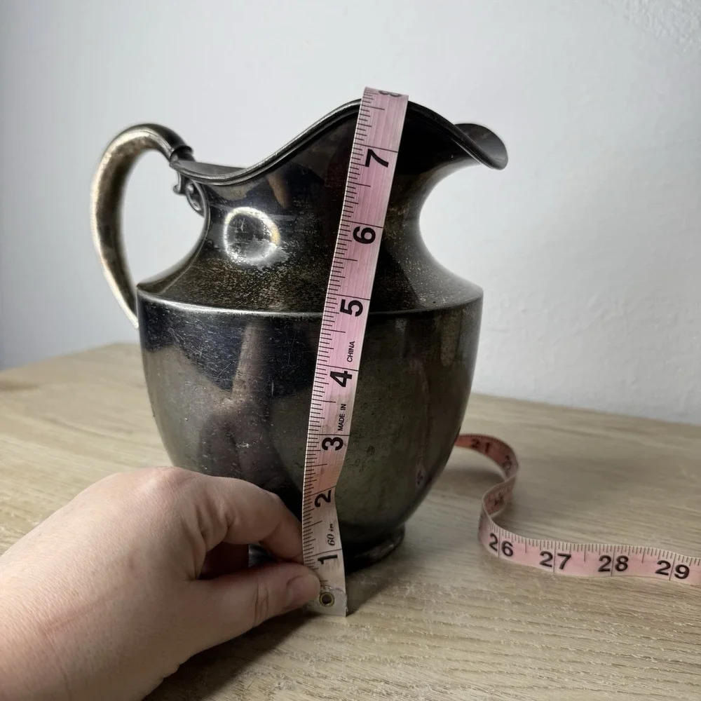 Superior‎ Silver Plate Pitcher Elegant Vintage 7028 - Scratches & Dents 8